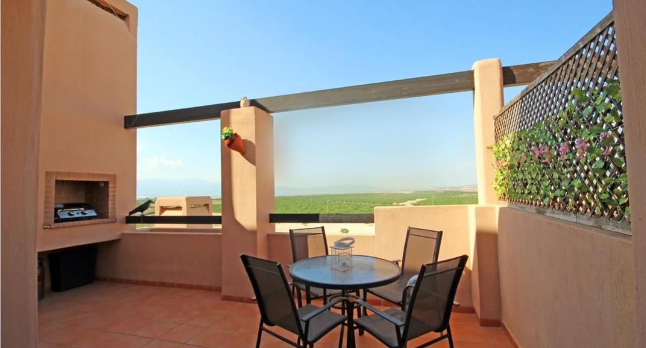 Casa Leona: Fully Furnished, Secure Golf Resort Penthouse Apartment With Gorgeous Views In Múrcia Exterior foto